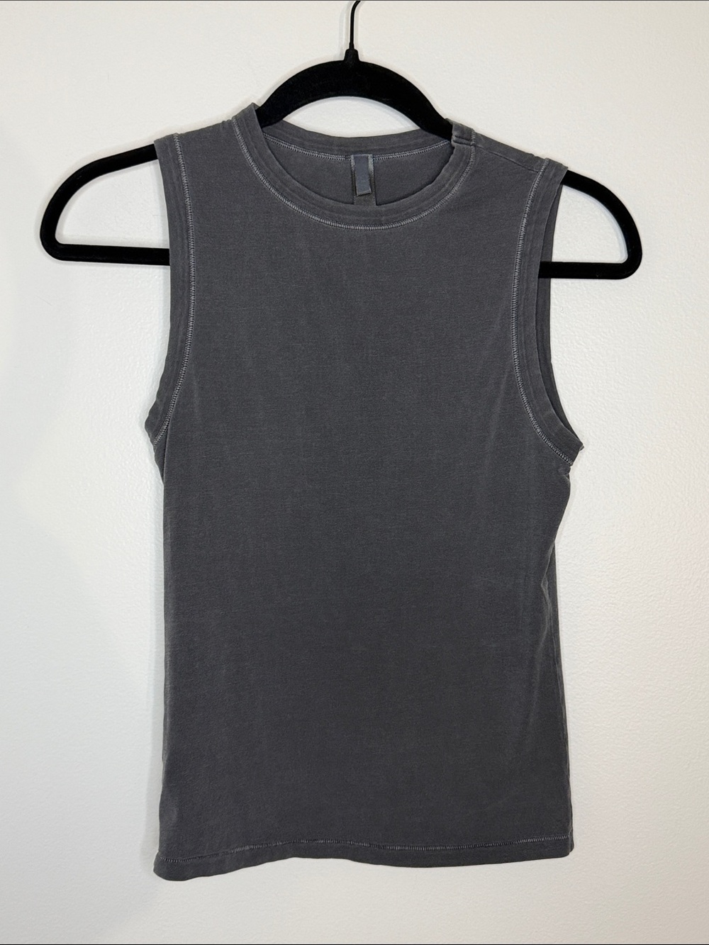 Skims Sleeveless Basic Tank Top Gray Charcoal size Medium